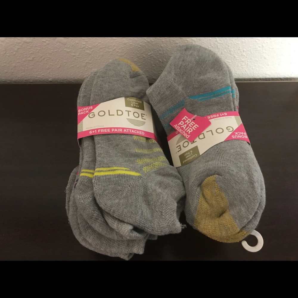 Goldtoe socks